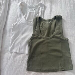 2 Abercrombie cropped tank tops white and green size small